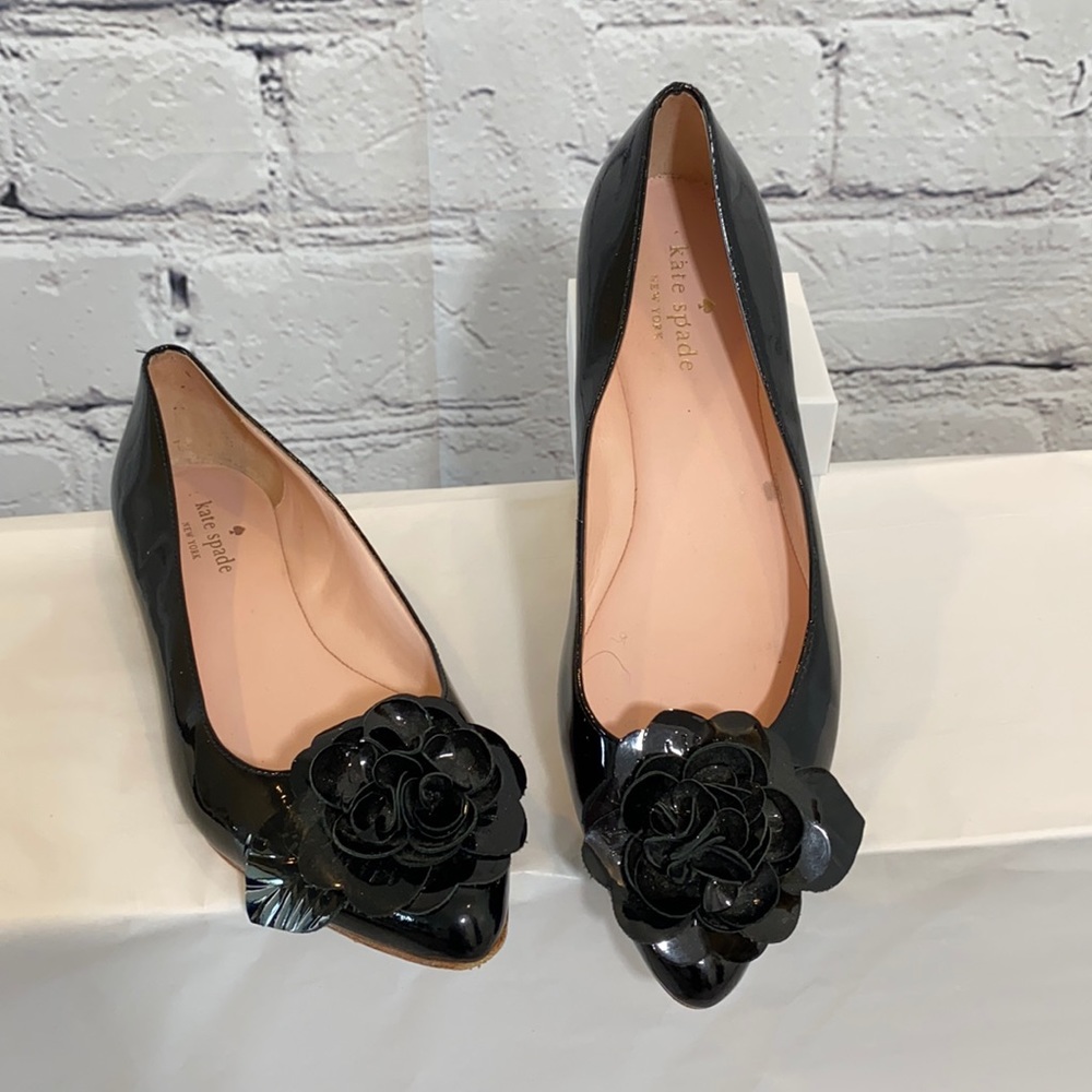 Gorgeous Kate Spade flats in black patent leather
